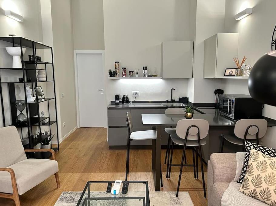 "Mel'S House" - Duomo District - Milano Centro - Universita Zewnętrze zdjęcie
